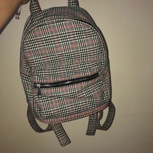 Classy Mini Backpack❤️🖤